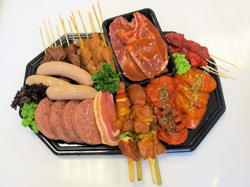 boucherie-SIGALE-min_bbq_butcher_shop_supermarket_meal_party-766127